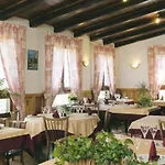 Du Mont Servy Hotel Mas-Saint-Chely