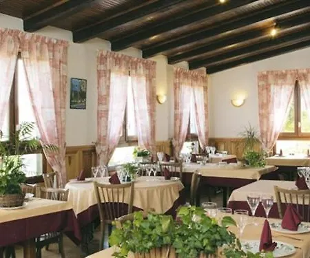 Du Mont Servy Hotel Mas-Saint-Chely